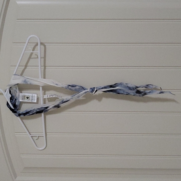 Madewell Tapered Long Skinny Bandana - sunfaded indigo multi - Picture 2 of 4